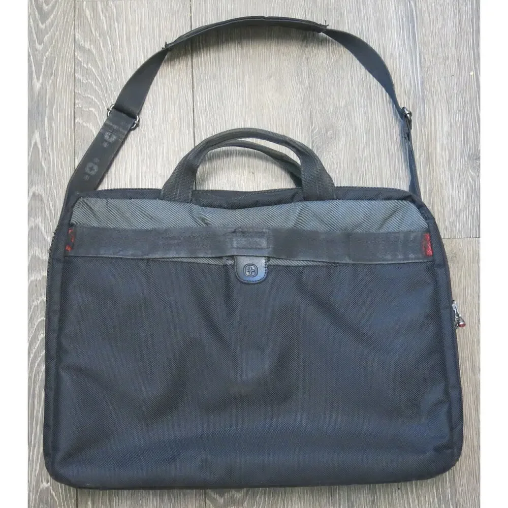 WENGER SWISS Laptop Messenger Briefcase Bag Pockets Straps Black School Travel